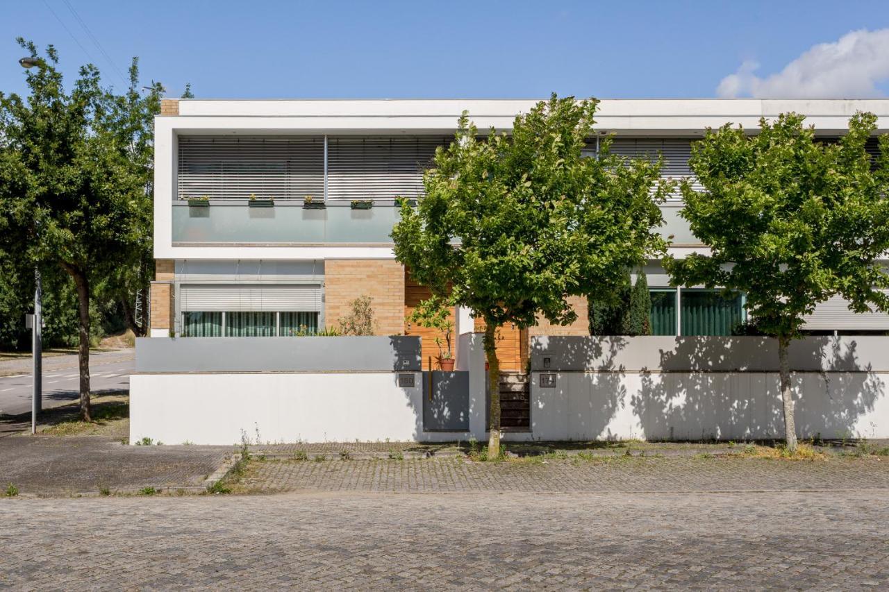 Joivy Sleek House Balcony & 2 Terraces In Porto Lejlighed Maía Eksteriør billede