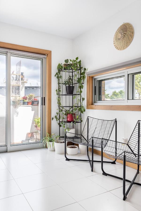 Joivy Sleek House Balcony & 2 Terraces In Porto Lejlighed Maía Eksteriør billede